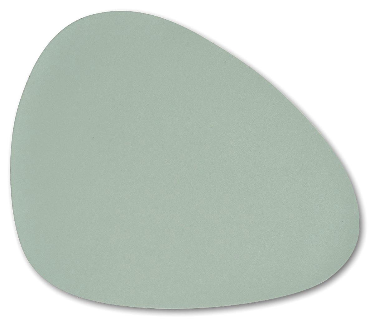 Platzset, sog. Platzset Kunstleder, Artikel-Nr. 27054, Foto siehe Anlage,
- laut Antrag:
-- annähernd oval, in den Abmessungen von 42 cm x 34 cm,
-- aus gerauten Gewirken, die auf der Außenseite mit geprägtem Zellkunststoff (PVC) überzogen sind
   (Meterware der Position 5903),
-- feucht abwischbar,
- in anderer als quadratischer oder rechteckiger Form zugeschnitten, somit konfektioniert,
- kennzeichnet sich aufgrund des Materials und des Verwendungszwecks als Tischwäsche, damit
  keine Ware der Position 6304.

"Tischwäsche aus Spinnstoffen, aus Gewirken"