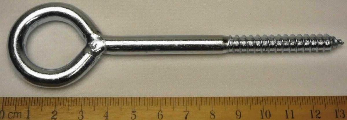 Es handelt sich um vollständig aus Stahl gefertigte Schrauben mit einem zu einem Ring ausgearbeiteten Ende und einem nicht bis zum Ring reichenden Gewinde mit spitzem Gewindeende. Die Erzeugnisse werden zur Befestigung von Seilen, Rankgerüsten, Wäscheleinen, usw. verwendet und sind jeweils zu zwei Stück auf einer Pappunterlage aufgeblistert.
Abmessungen: Länge: etwa 100 mm; Durchmesser: etwa 8 mm.
- Antragstellerangaben -

Abbildung siehe Anlage.

Derartige Erzeugnisse gehören als "andere Ösenschrauben aus Stahl" zum TARIC-Code 7318 1300 90.