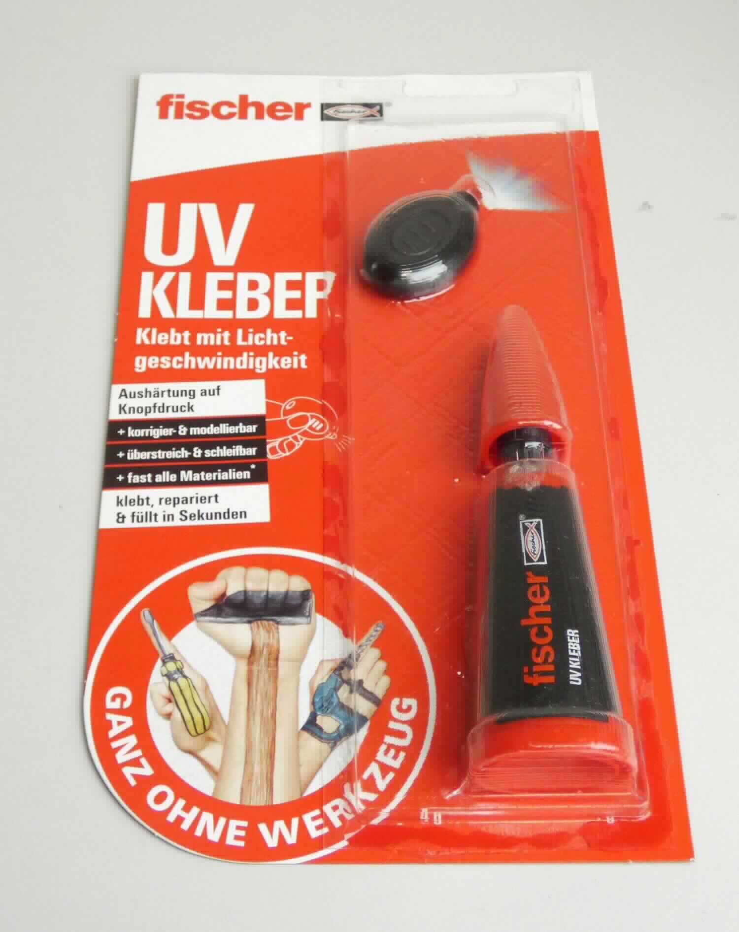 Bei der Ware handelt es sich den Angaben nach um einen flüssigen, transparenten UV-Kleber aus 2-Methoxyethyl-2-cyanoacrylat. Die Ware ist in einer transparenten Hülle mit einem Pappaufhänger, der sie als UV-Kleber deklariert zusammen mit einer kleinen LED-Lampe in Aufmachung für den Einzelverkauf verpackt. Der Klebstoff ist im Hinblick auf die Bedeutung für die Verwendung der Ware als charakterverleihend anzusehen.

Die Ware ist als zur Verwendung als Klebstoff geeignetes Erzeugnis in Aufmachung für den Einzelverkauf mit einem Gewicht des Inhalts von 1 kg oder weniger in den TARIC-Code 3506 1000 00 des Zolltarifs einzureihen.