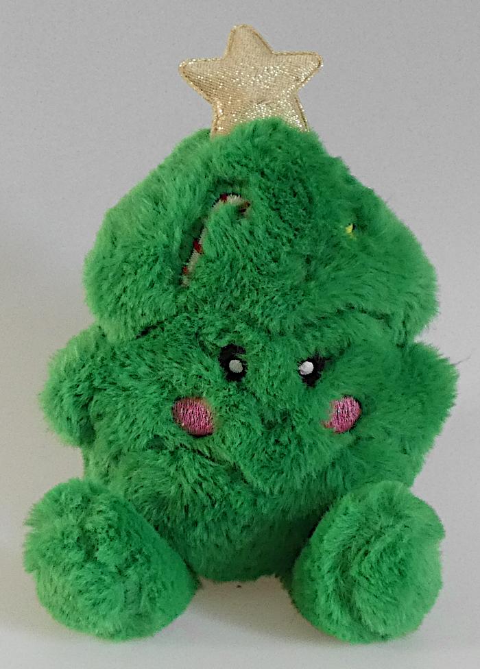 Türstopper, Foto siehe Anlage,
- in Form eines stilisierten Weihnachtsbaums gearbeitet,
- mit den max. Abmessungen (B x H x T) von ca. 17 cm x 22 cm x 8 cm,
- aus Plüschgewirken aus laut Antrag 100 % Polyester (synthetische Chemiefasern),
- mit Wattierungsstoff gefüllt und mit einem eingelegten, mit laut Antrag Calciumcarbonat 
  befüllten Päckchen versehen,
- mit einem aufgestickten "Gesicht" und einer "Zuckerstange" sowie mit einem angenähten, 
  mit Schaumkunststoff gepolsterten "Stern" aus Geweben aus Spinnstoffen verziert,
- u. a. durch Zusammenfügen konfektioniert,
- stellt sich als Türstopper dar,
- u. a. aufgrund der Verwendung keine den Bettausstattungen ähnliche Ware der Position 9404,
- aufgrund des eigenen Gebrauchswertes keine Ware des Kapitels 95,
- kennzeichnet sich aufgrund der eindeutig raumbezogenen Funktion (Fixieren von Türen) als
  Ware zur Innenausstattung; somit keine Ware der Position 6307.

"Andere Ware zur Innenausstattung (Türstopper), aus Spinnstoffen, keine Ware der Position 
 9404, aus Gewirken"