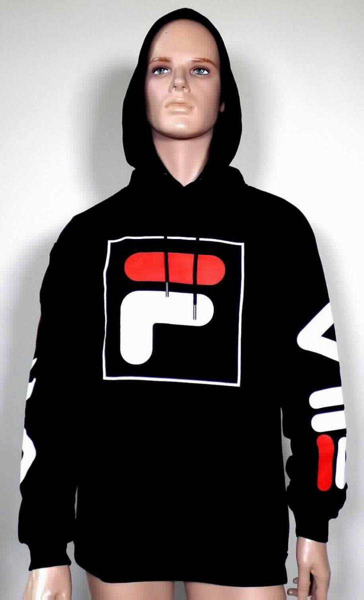 Blousonähnliches Kleidungsstück, sog. FILA Urban Line Hooded Sweat, Größe M, Foto siehe Anlage,
- in einem Polybeutel verpackt,
- aus ca. 2,5 mm dicken, einfarbigen Gewirken aus laut Antrag 80 % Baumwolle und 20 % Polyester (synthetische
  Chemiefasern),
- vorn und seitlich an den Ärmeln mit einem Logo bedruckt,
- bis über den Schritt reichend (Rückenlänge: ca. 77 cm),
- mit einer Kapuze mit Kordelzug, deren Ränder vorn von links auf rechts überlappen (Männerkleidung),
- ohne Öffnung und ohne Verschluss,
- mit langen Ärmeln, die über den unteren Rand des Kleidungsstücks hinausreichen; an den Ärmelenden mit 
  gerippt gewirkten, verengenden Bündchen,
- am unteren Rand mit einem angesetzten, gerippt gewirkten, verengenden Bund,
- erfüllt die Merkmale zur Einreihung als blousonähnliches Kleidungsstück, somit kein Pullover.

"Blousonähnliches Kleidungsstück, aus Gewirken, für Männer, aus Baumwolle"