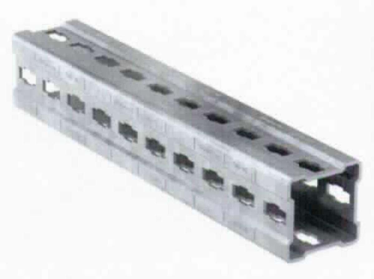 Montageprofil

Bei der Ware handelt es sich um ein metallisches konzentrisches Hohlerzeugnis, beschrieben als Schienenprofil, mit nahezu quadratischem Querschnitt, mittig auf den Seiten mit regelmäßigen Lochungen versehen. Die Abmessungen (HxBxL) des Erzeugnisses betragen 90 mm x 90 mmx 3000 mm. Bei dem Material handelt es sich um einen nicht legierten Stahl, oberflächlich ist das Montageprofil feuerverzinkt. Das Erzeugnis dient zur Befestigung von schweren Rohrleitungen. 

Die Ware ist aufgrund ihrer Beschaffenheit als anderes Rohr und Hohlprofil, geschweißt mit anderem nicht kreisrundem Querschnitt in den TARIC-Code 7306 6990 00 einzureihen.