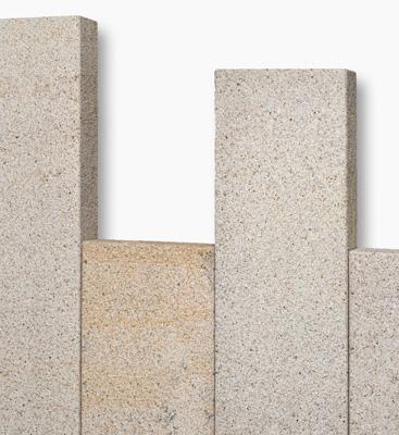 Angaben:
Palisaden multi SOL EXACTA+ gestockt; Bearbeitung: allseits gesägt & gestockt, Kanten gefast; Material: Granit; Farbe: gelb-grau.

Befund:
Bearbeitete Werksteine und Waren daraus, Granit, poliert, verziert oder anders bearbeitet, jedoch ohne Bildhauerarbeit, mit einem Eigengewicht von 10 kg oder mehr.