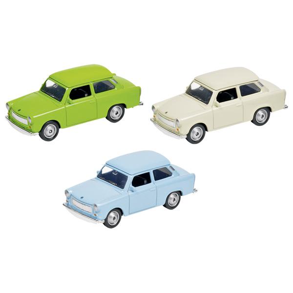 Modell mit eingebautem Motor, sog. "Trabant 601, 7,6 cm, 3fach, 12er Set", Artikel-Nr. 12207
- im Spritzgussverfahren hergestelltes Modell eines Personenkraftfahrzeuges in Form eines Trabant 601
  im Maßstab 1:60,
- in den Abmessungen von ca. 7,5 x 3,2 x 3 cm,
- mit einer Karosserie aus farbig lackierten Metall,
- mit Unterboden, Innenraum aus Kunststoff und Rädern aus Kunststoff oder Kautschuk,
- mit beweglichen Rädern,
- mit einem Rückzugmotor ausgestattet,
- dient der spielerischen Unterhaltung von Kindern,
- in einer Showbox aufgemacht.
Auf Grund des äußeren Erscheinungsbildes und des Umfangs bestimmt das Metall den Charakter der aus verschiedenen Stoffen bestehenden Ware.

Die Ware ist zolltarifrechtlich als "anderes Modell als von den Unterpositionen (KN) 9503 0010 bis
9503 0070 erfasst, mit eingebautem Motor, nicht aus Kunststoff" einzureihen.