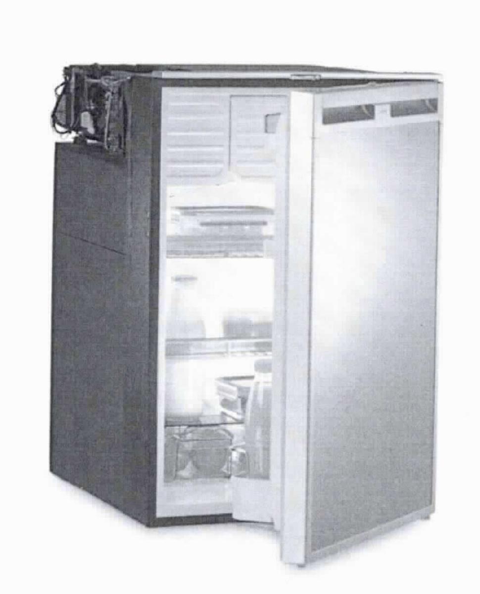 Kühlschrank CRX 140,
- aus einem quaderförmigen Gehäuse (Abmessung H x B x T ca. 83 x 55 x 67 cm) mit einer
  Außentür, Gefrierfach, Kompressorkühltechnik, klappbarem Ablagegitter, Ablagefläche,
  Obstfach, Flaschenarretierung, Deckelfach und LED-Beleuchtung (Abbildung siehe Anlage),
- mit einem Nutzinhalt von 135 l (124 l Kühlschrank, 11 l Gefrierfach),
- mit teilfluorierten Kohlenwasserstoffen (HFKW) vorbefüllt,
- zum festen Einbau in Boote oder Wohnwagen bestimmt,
- zum Kühlen und Gefrieren von Lebensmitteln,
- in einer gemeinsamen Verkaufsumschließung mit Beipack (Wasserauslass, Montage- und
  Bedienungsanleitung).
Das Kühlen ist die kennzeichnende Haupttätigkeit.

"Andere Apparate zur Kälteerzeugung als von den Codenummern 8418 1020 10 0 bis 8418
 5090 90 0 erfasst, keine Wärmepumpe, mit teilfluorierten Kohlenwasserstoffen (HFKW) vor-
 befüllt (Kombination aus Kühlschrank - kennzeichnende Haupttätigkeit - und Gefrierschrank,
 in Warenzusammenstellung in Aufmachung für den Einzelverkauf mit nicht charakterbestim-
 mendem Beipack) - sog. Kühlschrank"