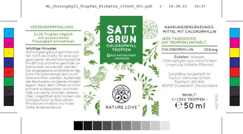 Antragsangaben (als zutreffend unterstellt): flüssiges Nahrungsergänzungsmittel mit Chlorophyllin in Aufmachung für den Einzelverkauf. 
Alkohol: nicht enthalten;
Erzeugnisse bzw. Fette aus Erzeugnissen der Positionen 0401 bis 0404: nicht enthalten;
Zucker (Saccharose oder Invertzucker): nicht enthalten.

Beschaffenheit der vorgelegten Warenprobe: dunkelgrüne, trübe, leicht bewegliche Flüssigkeit, süßlich, nach Pflanzenextrakt schmeckend. Aufmachung: etikettierte 50 ml-Braunglasflasche mit Pipettiervorrichtung. Verzehrempfehlung: 40 Tropfen über den Tag verteilt in 250 ml Wasser geben und trinken.

Angaben zu spezifischen Krankheiten, Leiden oder deren Symptome, bei denen das Erzeugnis eingenommen werden soll, sind nicht vorhanden. Eine Einreihung in das Kapitel 30 der KN kommt damit nicht in Betracht. Es handelt es sich bei der Ware um eine für den menschlichen Genuss geeignete und bestimmte Flüssigkeit. Derartige Waren sind, auch wenn sie nur in geringen Mengen oder verdünnt eingenommen werden sollen, als Getränk in das Kapitel 22 der KN einzureihen.

Nicht alkoholhaltiges Getränk, anderes als in den UPos 2202 1000 bis 2202 9915 der KN genannt, anderes, anderes.