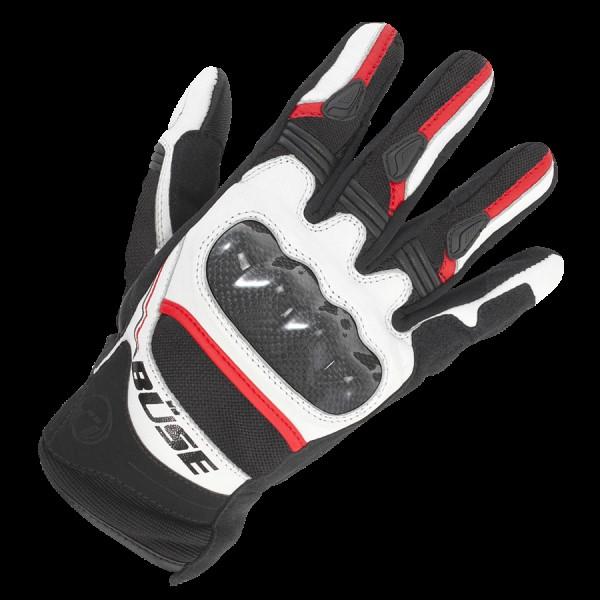 Motorradhandschuhe aus Leder, Foto siehe Anlage,
- als Fünffingerhandschuhe gearbeitet,
- laut Untersuchungsergebnis:
- - im Bereich der Innenhand, überwiegend an den Innenseiten der Finger, teilweise
     am Handrücken und teilweise am Daumen aus Leder (laut Antrag Rindleder),
- - im Bereich der Fingerzwischenräume, teilweise an den Außenseiten der Finger und
     teilweise am Handrücken aus Gewirken aus synthetischen Chemiefasern,
- - unterhalb des Handgelenks, an den Handkanten, im Bereich der Innenhand und teilweise
     an der Daumeninnenseite aus Vliesstoff aus Spinnstoffen (synthetische Chemiefasern),
- - im Knöchelbereich mit einem Protektor aus Festkunststoff,
- mit einer kurzen Stulpe; mit einem Klettriegel zu verengen,
- ohne funktionelle Merkmale von Spezialsporthandschuhen,
- das Leder und der Vliesstoff aus Spinnstoffen sind im Hinblick auf deren Bedeutung in Bezug
  auf die Verwendung als Motorradhandschuhe gegenüber den Gewirken aus Spinnstoffen
  vorherrschend; das Leder bestimmt gegenüber dem Vliesstoff aus Spinnstoffen nach dem 
  Umfang den wesentlichen Charakter der Handschuhe.

"Bekleidungszubehör, aus Leder, Fingerhandschuhe, keine Spezialsport- oder Schutzhandschuhe"