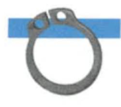 Es handelt sich um nahezu ringförmige, nicht geschlossene Flacherzeugnisse aus Stahl in verschiedenen Abmessungen, ohne Gewinde. Die Enden sind zu einer nahezu quadratischen Form verbreitert und weisen jeweils eine kreisrunde Durchgangslochung auf. Die Materialstärke der Waren nimmt im nahezu ringförmigen Verlauf mit Entfernung von den Enden zu.
Die Erzeugnisse dienen als sog. Sicherungsringe für Wellen.
Innendurchmesser: etwa 13,8 - 94,5 mm
- Antragstellerangaben -

Abbildung siehe Anlage.

Derartige Erzeugnisse gehören als "andere Splinte und Keile aus Stahl" zum TARIC-Code 7318 2400 90.