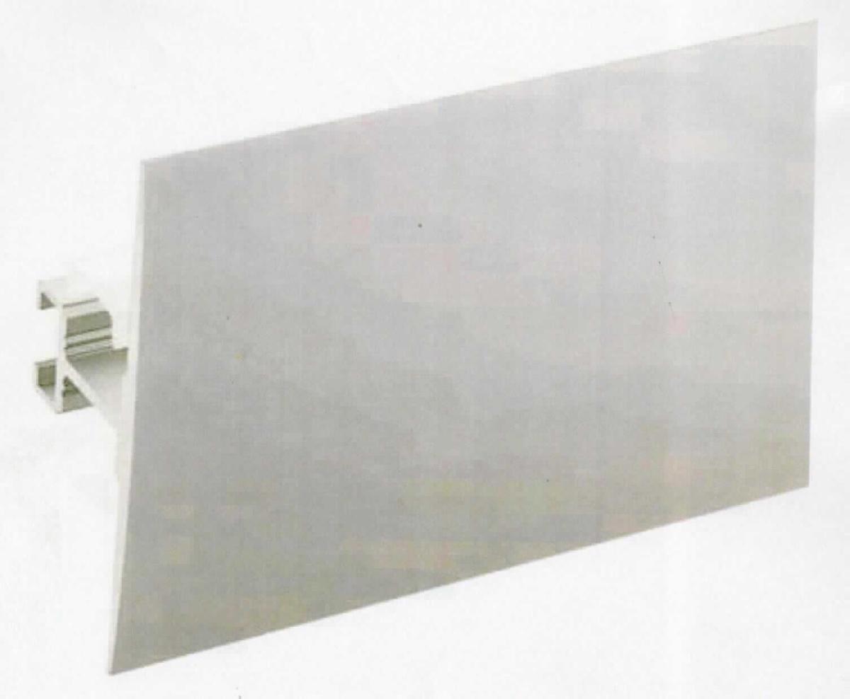Profil aus einer Aluminiumlegierung

Bei der Ware handelt es sich nach den Angaben um ein T-förmiges metallisches Profil mit einem über die gesamte Länge von 4 m gleichbleibenden Querschnitt. Die Erzeugnisse sind aus einer Aluminiumlegierung (T5 6063) gefertigt und eloxiert. 
Die Ware wird zur Wandmontage für LED Streifen verwendet.
Eine Einreihung als erkennbares Teil eines Beleuchtungskörpers der Position 9405 ist ausgeschlossen.

Die Ware ist als "anderes Profil aus einer Aluminiumlegierung" in den TARIC-Code 7604 2990 90 einzureihen.