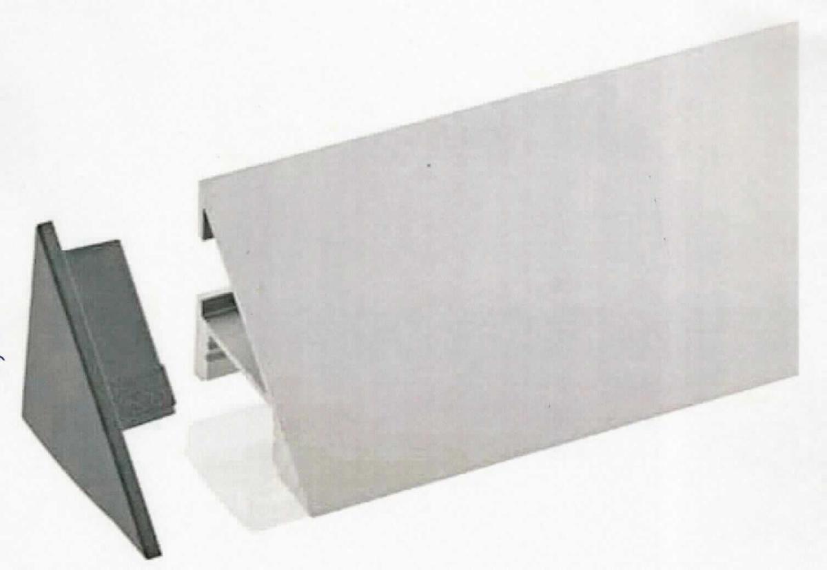 Profil aus einer Aluminiumlegierung

Bei der Ware handelt es sich nach den Angaben um ein spitz zulaufendes metallisches Profil mit einem über die gesamte Länge von 4 m gleichbleibenden Querschnitt. Die Erzeugnisse sind aus einer Aluminiumlegierung (T5 6063) gefertigt und eloxiert. 
Die Ware wird zur Wandmontage für LED Streifen verwendet.
Eine Einreihung als erkennbares Teil eines Beleuchtungskörpers der Position 9405 ist ausgeschlossen.

Die Ware ist als "anderes Profil aus einer Aluminiumlegierung" in den TARIC-Code 7604 2990 90 einzureihen.