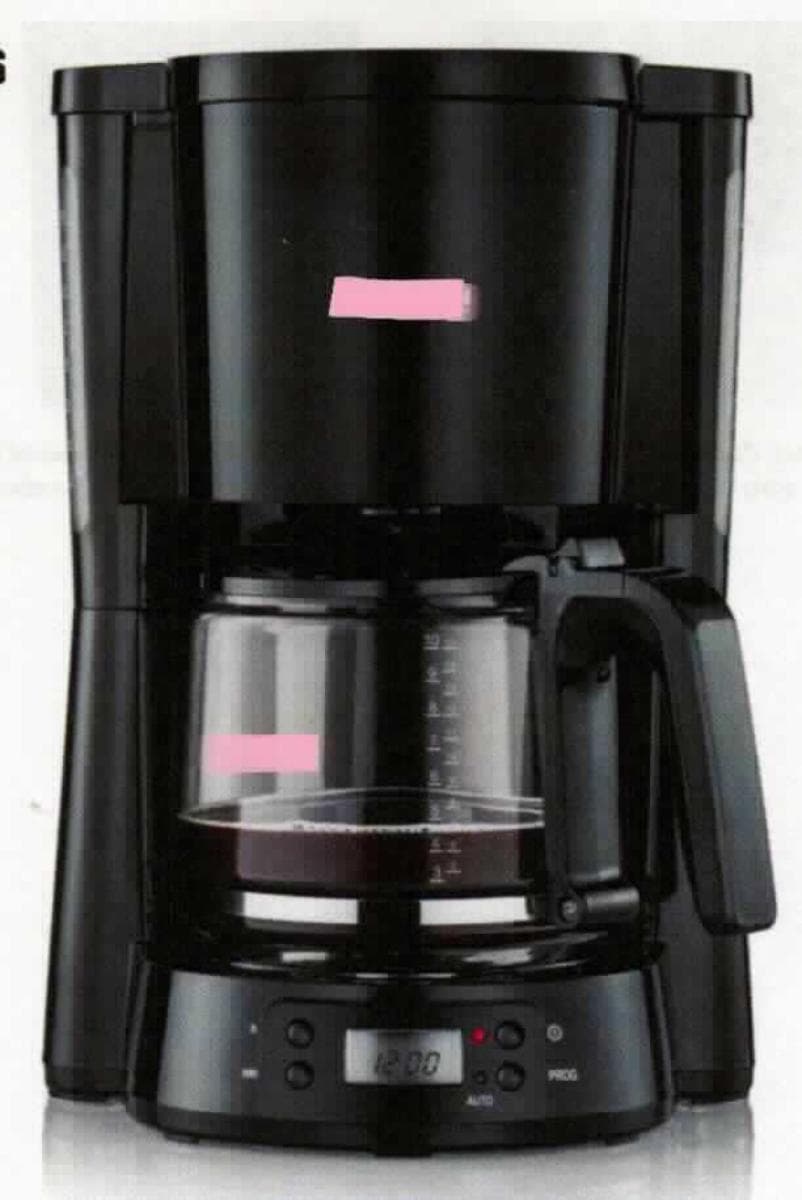 "Kaffeemaschine Type #4818" (Abbildung siehe Anlage),
- aus einer Brüheinheit in einem Gehäuse mit Wassertank und beidseitiger Wasserstandsanzeige, 
  schwenkbarem Filterhalter mit Tropfverschluss, herausnehmbarem Filtereinsatz, 
  speziell abgestimmter Glaskanne (Füllmenge: 1,25 l), Warmhalteplatte, Kontrollleuchte,
  Bedienelementen, Kabelaufbewahrungsfach und Digitaluhr mit Timerfunktion, für eine Leistung 
  von 1.000 W,
- in einem bedruckten Pappkarton,
- zum Zubereiten von bis zu 10 Tassen Kaffee -charakterbestimmend- und zur
  Uhrzeitanzeige,
- zur Verwendung im Haushalt bestimmt.

Die Kaffeemaschine bestimmt den Charakter des Ganzen.

"Elektrowärmegerät für den Haushalt, anderes Elektrowärmegerät als von den Unterpositionen 
 (KN) 8516 50 00 bis 8516 60 90 erfasst, Kaffeemaschine, zusammengesetzt mit nicht 
 charakterbestimmender Uhr"