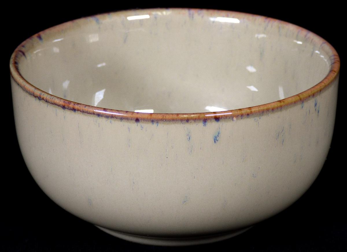 Anderes keramisches Geschirr, sog. Müslischalen, Art. Nr.: 9957828,
Foto siehe Anlage,
- glasierte, runde Schalen,
- - Art. 9958429 Müslischale Blau,
- - Art. 9953730 Müslischale Sand,
- in den Abmessungen: 10,2 cm (Durchmesser) x 5,6 cm (Höhe),
- keramische Erzeugnisse nach der Formgebung gebrannt, tonmineralhaltiges
  Material enthaltend,
- nach dem Ergebnis der wissenschaftlichen Untersuchung handelt es sich bei der
  Keramik weder um Porzellan, gewöhnlichen Ton, Steinzeug, Steingut oder feine
  Erden; die Schalen sind damit als Geschirr aus anderer Keramik anzusehen.

"Anderes keramisches Geschirr (Schalen), aus anderer Keramik als Porzellan,
gewöhnlicher Ton, Steinzeug, Steingut oder feine Erden"