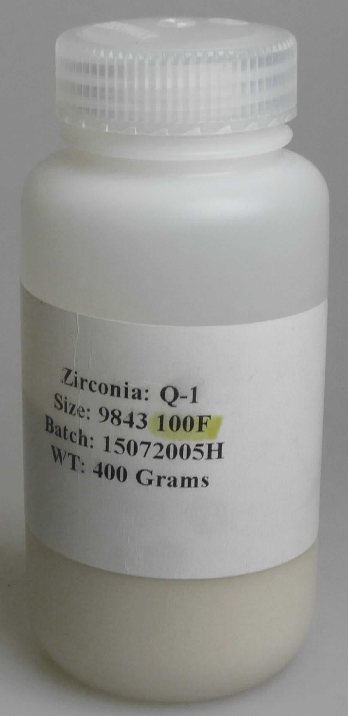 Zirconiumdioxid

Bei der Ware handelt es sich um ein weißes, feines Pulver nach den Angaben aus Zirconiumdioxid. Die Reinheit beträgt nach der Produktinformation mehr als 98 GHT (einschließlich maximal 2,8 GHT Hafniumdioxid (HfO2), berechnet als ZrO2). Ein Analysenzertifikat wurde vorgelegt.
Ein stabilisiertes Zirkoniumdioxid liegt nicht vor.

Die Ware ist nach Ihrer Beschaffenheit als Zirconiumdioxid (CAS RN: 1314-23-4) in den TARIC Code 2825 6000 10 einzureihen