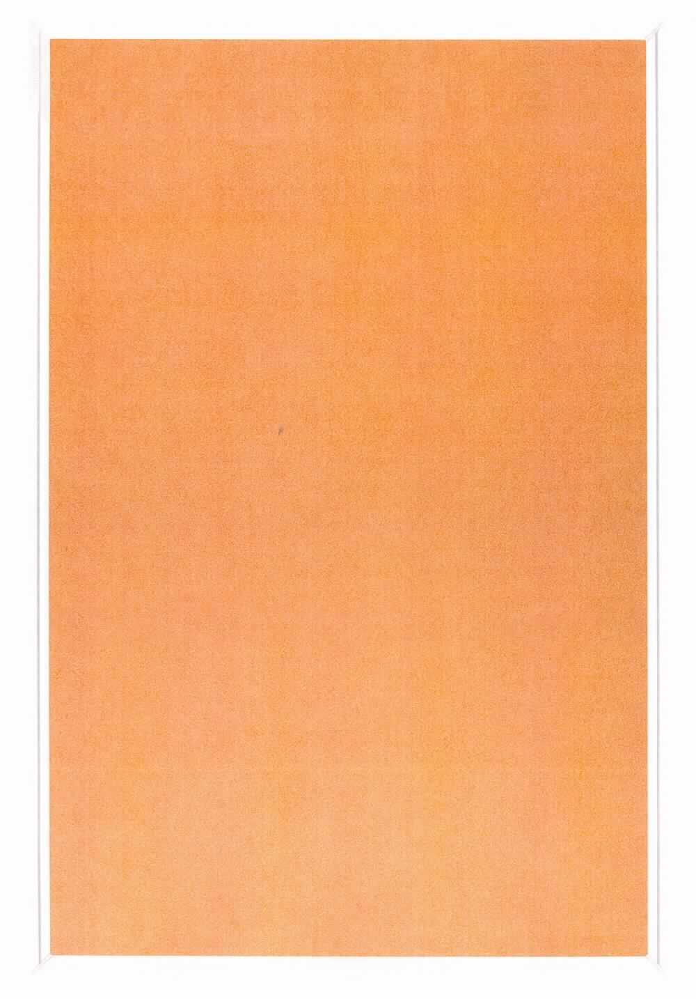 Nach den Antragsangaben und dem vorgelegten Warenmuster handelt sich bei dem sog. "Design-Pinnboard Korkgrau (Art.-Nr. 12177)" um eine rechteckige Tafel in den Abmessungen von 600 mm x 450 mm. Die Tafel besteht aus einer in einem Aluminiumprofil-Rahmen eingefassten Unterlage aus einfacher Pappe und einer vorderen, Nutzfläche aus Presskork.
Insbesondere auf Grund der Bedeutung in Bezug auf die Verwendung verleiht der Kork der zusammengesetzten Ware den wesentlichen Charakter.
Die Pinwand ist zusammen mit Befestigungsmaterial für die Wandmontage in einem Pappkarton für den Einzelverkauf aufgemacht.

Zolltarifrechtlich handelt es sich um eine "Ware aus Presskork, andere als Würfel, Quader, Platten, Blätter und Streifen, andere als Stopfen, andere als Dichtungen für zivile Luftfahrzeuge".
