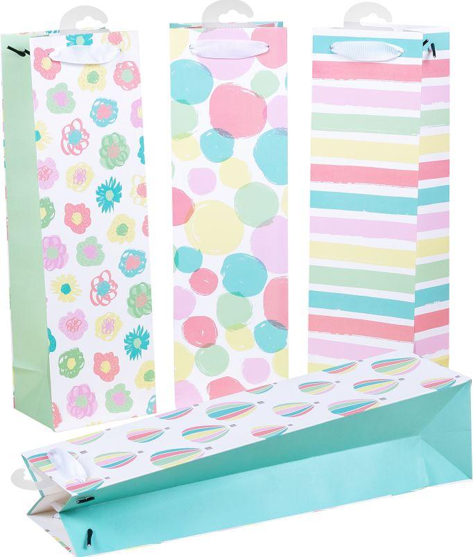 Es handelt sich um geklebte Blockbodenbeutel mit Seitenfalten aus Papier (Abmessungen: etwa 12 x 10 x 40 cm). Die Außenseiten sind farbig mit verschiedenen Motiven (z. B. Heißluftballons, Streifen) bedruckt. Der rechteckige Boden jedes Beutels ist innen mit einem Pappzuschnitt verstärkt. Der obere Rand ist nach innen eingeschlagen, an beiden Längsseiten mit Pappzuschnitten verstärkt und je Seite zweimal gelocht. Durch jedes Lochpaar ist eine Trageschlaufe aus Spinnstoffband gezogen. Jeder Beutel ist auf der Innenseite am oberen Rand mittig mit einem perforierten Haken aus Kunststoff beklebt.

Abbildungen siehe Anlage.

Derartige Waren gehören als "andere Säcke, Beutel oder Tüten aus Papier und Pappe, ausgenommen Schallplattenhüllen" zum TARIC-Code 4819 4000 00.