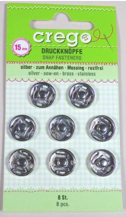 Bei dem Erzeugnis handelt es sich um Druckknöpfe aus Messing.
Das Set beinhaltet insgesamt acht Stück mit einem Durchmesser von 1﻿,﻿5 cm.

Die verpackten Erzeugnisse werden als „Druckknöpfe“ eingereiht.

(s. Abbildung in der Anlage)
