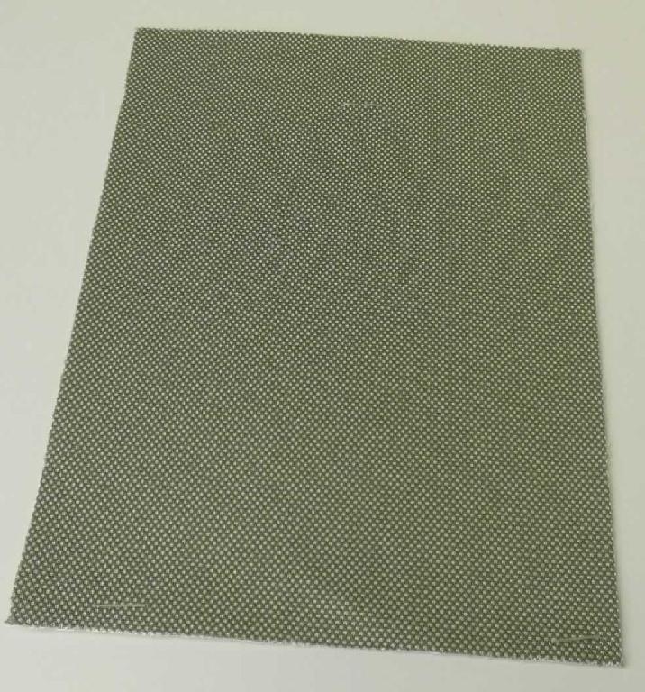 Textillaminat, sog. Material zur Schuhherstellung, Foto siehe Anlage,
- als Meterware, mit einer Breite von laut Antrag 140 cm,
- laut Untersuchungsergebnis:
-- aus zwei mit ihrer ganzen Fläche aufeinanderliegenden und so miteinander durch Kleben verbundenen Lagen:
--- mit einer Oberlage (Schauseite): 
---- aus einem buntgewirkten Kuliergewirke aus synthetischen Chemiefasern (laut Antrag Polyester),
---- ohne Flor- oder Schlingenoberfläche,
---- keine Elastomergarne oder Kautschukfäden enthaltend,
--- mit einer Unterlage: 
---- aus einem einfarbigen Gewebe aus laut Antrag Baumwolle,
- insbesondere im Hinblick auf die Verwendung verleiht das die Schauseite bildende Kuliergewirke der Ware ihren
  wesentlichen Charakter.

"Gewirke, anderes als in den Positionen 6001 bis 6005 genannte, aus synthetischen Chemiefasern, buntgewirkt"