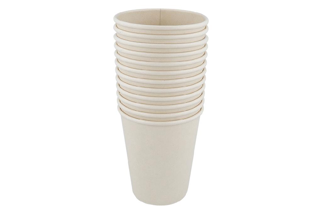 Es handelt sich um konisch zulaufende doppelwandige Trinkbecher aus Pappe, bestehend aus Halbstoff aus Bambus, mit einem Bodendurchmesser von etwa 5,5 cm, einem maximalen Randdurchmesser von etwa 8 cm sowie einer Höhe von etwa 9,5 cm.
Die Innenflächen sind mit einer dünnen Kunststofffolie beschichtet. Die zum einmaligen Gebrauch bestimmten Becher sind zu 12 Stück in Kunststofffolie eingeschweißt.

Abbildung siehe Anlage.

Derartige Erzeugnisse gehören als "Becher aus Bambus" zur Codenummer 4823 6100 00 0 des Elektronischen Zolltarifs.