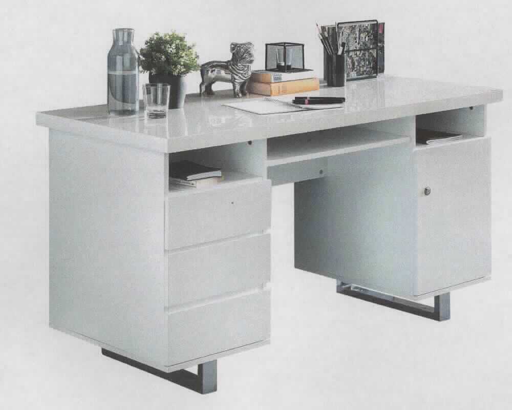 Bei der als "Schreibtisch SALLY, Art. WL5.529" bezeichneten Ware handelt es sich um einen ca. 140 x 76 x 60 cm (B x H x T) großen Schreibtisch aus Holz (MDF) mit einer rechteckigen, ca. 4 cm dicken Tischplatte mit darunter befindlichen offenen Fächern, drei übereinanderliegenden Schubladen und einem abschließbaren Unterschrank sowie zwei verchromten Gestellen aus Metall.
Bei dem aus zwei unterschiedlichen Stoffen bestehenden Tisch wird der stoffliche Charakter der Ware im Hinblick auf das äußere Erscheinungsbild und im Hinblick auf die Verwendung durch das Holz bestimmt.

Das auf den Boden stehende Erzeugnis ist noch nicht zusammengesetzt in einer Verkaufsverpackung verpackt.

Die Ware ist als "anderes als von den Positionen 9401 und 9402 erfasstes Möbel aus Holz, von der in Büros verwendeten Art, mit einer Höhe von 80 cm oder weniger, Schreibtisch" einzureihen.