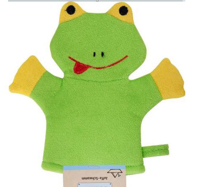 Wäsche zur Körperpflege, sog. Kinder-Waschlappen, Art. 380294, Foto siehe Anlage,
- laut Antrag in verschiedenen Designs ("Frosch" und "Bär"); veranschaulicht durch ein Warenmuster im
  Design des "Bären",
- in Form eines "Teddybären" gearbeitet; als Fausthandschuh mit einem zusätzlichen Finger,
- aus ca. 3,2 mm dicken, dreilagigen Flächenerzeugnissen, mit einer Außenlage aus einfarbigen Schlin-
  gengewirken, einer Zwischenlage aus Schaumkunststoff sowie einer Innenlage aus undichten Gewirken;
  alle Erzeugnisse aus laut Antrag synthetischen Chemiefasern,
- mit aufgestickter "Schnauze" und "Augen" sowie mit angenähten "Ohren",
- mit einer Aufhängeschlaufe versehen,
- am unteren Rand durch Umschlagen und Festnähen gesäumt,
- durch Zusammennähen konfektioniert,
- wird üblicherweise gewaschen,
- dient zur Verwendung als Waschhandschuh, u. a. deshalb kein Handschuh der Position 6116.

"Wäsche zur Körperpflege (Waschhandschuh), aus Spinnstoffen, aus Chemiefasern, aus Gewirken"