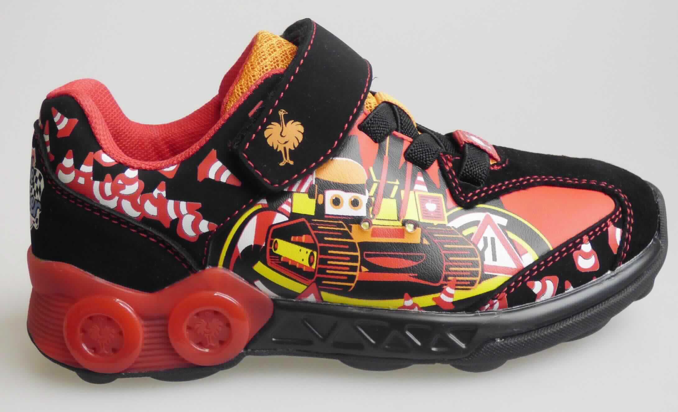 Halbschuhe (laut Antrag: "A3-Artikelnummer: 1865125, black/firered", Größe 28, Foto siehe Anlage), 
- mit Laufsohlen aus (laut Antrag) Kautschuk, 
- mit Oberteil (geschlossenes Blatt) aus Kunststoff (Spinnstoff mit einer mit bloßem Auge wahrnehmbaren 
  Außenschicht aus Kunststoff; den größten Teil der Außenfläche bildend) und Leder, 
- mit Klettverschluss und über dem Spann mit einem elastischen Band, 
- mit einer Blinkvorrichtung,
- nicht den Knöchel bedeckend, 
- ohne Metallschutz in der Vorderkappe, 
- mit einer Länge der Innensohle von ca. 17,9 cm.
	
"Schuhe, andere als in der Position 6401 genannte, mit Laufsohlen aus Kautschuk und Oberteil aus Kunststoff, 
 andere als in den Unterpositionen 6402 1210 bis 6402 9950 genannte, mit einer Länge der Innensohle von weniger 
 als 24 cm"