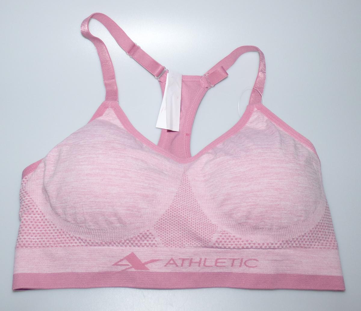 Bustier, sog. Sport-Bustier, Artikel 242703, Größe L (44/46), Foto siehe Anlage,
- zweilagig gearbeitet; aus verschiedenen, bis zu ca. 0,8 mm dicken, unterschiedlich strukturierten,
  buntgewirkten bzw. einfarbigen, elastischen Gewirken aus synthetischen Chemiefasern
  (laut Antrag: 60 % Polyamid, 34 % Polyester und 6 % Elasthan),
- bis kurz unter die Brust reichend (max. Rückenlänge: ca. 35,5 cm),
- mit durch Änderung der Wirkart ausgearbeiteten Büstenteilen von konvexer Form, die nicht die 
  natürliche Form der Einzelbüsten modellieren,
- mit herausnehmbaren Polstern ausgestattet,
- mit ca. 1,5 cm breiten, längenverstellbaren Trägern,
- hinten in Art eines Ringershirts gearbeitet und mit einer annähernd linsenförmigen Aussparung
  versehen,
- ohne Öffnung oder Verschluss,
- mit einem gerippt und abgepasst gewirkten, doppelt gearbeiteten, ca. 3,5 cm breiten, elastischen
  unteren Rand,
- an allen übrigen Rändern mit elastischen Randeinfassungen versehen,
- das Kleidungsstück ist nach Schnitt und Ausstattung nicht dazu bestimmt, die Einzelbüste zu stützen,
  zu formen oder zu korrigieren (somit keine Ware der Position 6212).

"Andere Kleidung (Bustier), aus Gewirken, aus Chemiefasern"