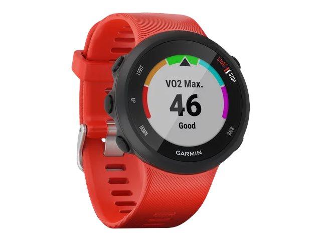 Es handelt sich um eine Warenzusammenstellung aus einem Fitnesstracker in Form einer zusammengesetzten Ware (charakterbestimmend insbesondere aufgrund der Bedeutung für die Verwendung) und einem USB-Ladekabel, die gemeinsam mit einer Bedienungsanleitung in einer Verkaufsverpackung für den Einzelverkauf aufgemacht sind.
Das Erzeugnis besteht aus einer 1,04'' Flüssigkristallanzeige unter einer gehärteten Glasscheibe, Funkmodul, Prozessor, Arbeits- und Festspeicher, Sensoren (Herzfrequenz, Beschleunigung), Lautsprecher, Vibrationsmotor und einem Akkumulator in einem runden Gehäuse aus Kunststoff mit fünf Bedienknöpfen, spezifischem Ladeanschluss und einem Armband. Die Ware kann durch die Messung von Herzfrequenz, Blutsauerstoffgehalt, Schrittzahl und weiteren Bewegungen diese Aktivitäten aufzeichnen. Im Falle eines Unfalls, der durch die Sensoren und die Recheneinheit als solcher festgestellt wurde, kann, wenn das Gerät mit einem aktiven Smartphone verbunden ist, eine automatisierte Nachricht mit der aktuellen Position an einen voreingestellten Kontakt per SMS oder E-Mail versendet werden. Auf diese Art ist es weiterhin möglich, auf dem verbundenen Smartphone eingehende Nachrichten auf der Anzeige des Fitnesstrackers anzuzeigen und hier aufgenommene Trainingsdaten auf das verbundene Smartphone zu übertragen. Daneben verfügt sie über eine Uhr und eine Stoppuhr.
Darüberhinausgehende Kommunikationsfunktionen wie eine Freisprecheinrichtung, die Beantwortung der angezeigten Nachrichten oder die Annahme/Ablehnung von Anrufen auf dem Smartphone sind nicht möglich.

Bei der o.g. Ware handelt es sich um eine zusammengesetzte Ware aus einer Uhr, einem Aktivitätenaufzeichnungsgerät und einem Kommunikationsgerät. Keiner dieser Bestandteile bestimmt den Charakter der zusammengesetzten Ware, so dass die Einreihung in die zuletzt genannte Position der gleichermaßen in Betracht kommenden Positionen erfolgt.

Das Erzeugnis ist als "Armbanduhr, mit Gehäuse aus Kunststoff, elektrisch betrieben, nur mit optoelektronischer Anzeige" einzureihen.