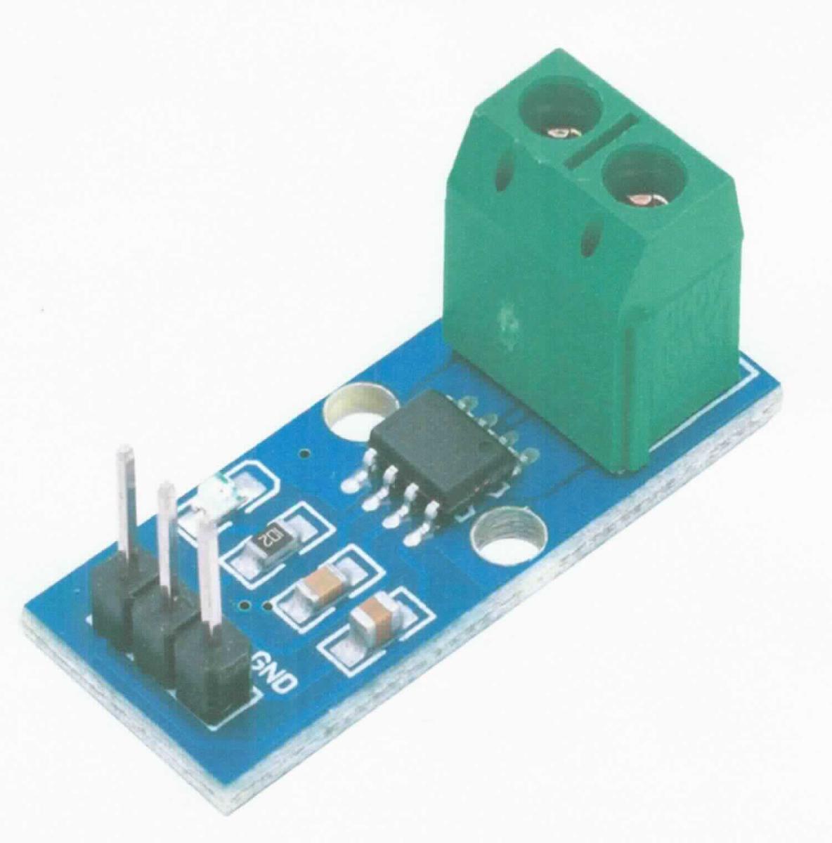 Stromsensor, im Wesentlichen bestehend aus einer mit einem Stromsensor in Form einer elektronischen integrierten Schaltung, einem zweipoligen Anschlussblock mit Schraubklemmen, drei Kontaktstiften sowie weiteren Bauelementen bestückten Leiterplatte (siehe Abbildung in der Anlage). Der nach dem Hall-Effekt-Prinzip arbeitende Sensor dient dem Messen der Stromstärke in einem Bereich von ± 20 A.
Die Ware wird als "Gerät zum Messen oder Prüfen elektrischer Größen (Stromstärke), kein Zähler der Position 9028, anderes als von den Unterpositionen (KN) 9030 1000 bis 9030 3320 erfasst" eingereiht.
