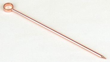 Es handelt sich um aus nicht rostendem Stahl gefertigte, längliche Erzeugnisse (Spieße) mit einem spitz zulaufenden, unteren Ende. Das obere Ende ist ringförmig ausgearbeitet. Die Waren sind mit einem kupferfarbenen Überzug versehen.
Sie dienen als sogenannte Cocktail Picker.
Länge: etwa 9 cm.
- Antragstellerangaben -

Abbildung siehe Anlage.

Derartige Erzeugnisse gehören als "andere Haushaltsartikel aus nicht rostendem Stahl" zur Codenummer 7323 9300 90 0 des Zolltarifs.