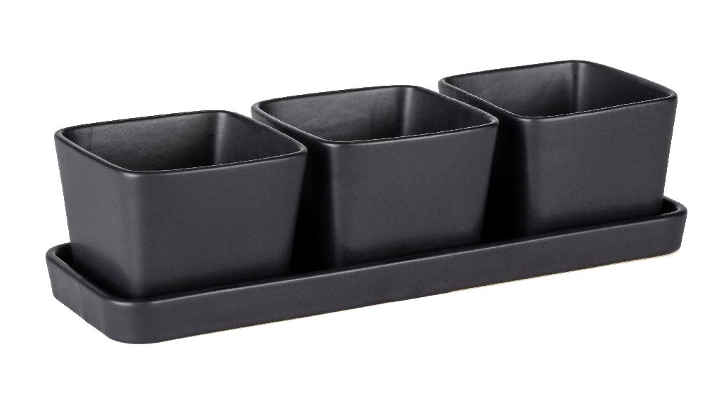 Anderes keramisches Geschirr, sog. Snack & Dip Schalen Set 3 x 0,3 L, Foto siehe Anlage,
- drei Schalen:
- - glasierte, schwarze, eckige, konische Schalen,
- - in den Abmessungen: 10 cm (Länge oben) x 7 cm (Höhe),
- Tablett:
- - glasiertes, schwarzes, rechteckiges Tablett mit einem leicht hochgezogenen Rand,
- - in den Abmessungen: ca. 30,5 cm (Länge) x 10 cm (Breite) x 1,6 cm (Höhe),
- keramische Erzeugnisse; nach der Formgebung gebrannt; tonmineralhaltiges
  Material enthaltend,
- - nach dem Ergebnis der wissenschaftlichen Untersuchung handelt es sich bei der
    Keramik weder um Porzellan, gewöhnlichen Ton, Steinzeug, Steingut oder feine
    Erden; die Schalen und das Tablett sind damit als Geschirr aus anderer Keramik
    anzusehen, somit keine Einreihung in die Unterposition 6912 0025,
- zum Zubereiten, Anrichten und Servieren, 
- in einem Karton verpackt.

"Anderes keramisches Geschirr (Schalen und Tablett), aus anderer Keramik als Porzellan,
gewöhnlicher Ton, Steinzeug, Steingut oder feine Erden"