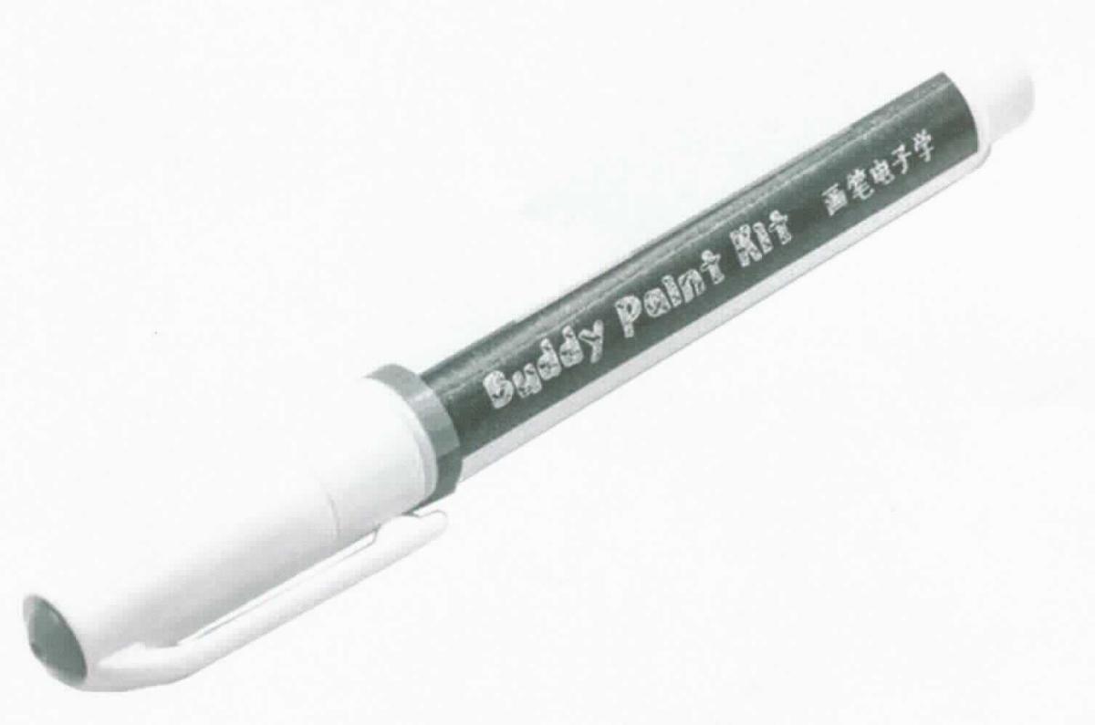 Angaben: 
Leitfähiger Stift; zum Zeichnen eigener elektrischer Leitungen (ausreichend für viele hundert Meter Leiterbahnen); enthält leitfähige Tinte auf Basis von Kupferpulver.

Warenbeschaffenheit: 
Stift, gefüllt mit kupferfarbenener, keinen abriebfesten Film bildenden, tintenartigen Flüssigkeit.

Befund: 
Tinte und Tusche zum Schreiben oder Zeichnen und andere Tinten und Tuschen, auch konzentriert oder in fester Form.
Zusammengesetzte Ware, bei der im Sinne der AV 3b) die Tinte im Hinblick auf die Verwendung als charakterbestimmend angesehen wird.