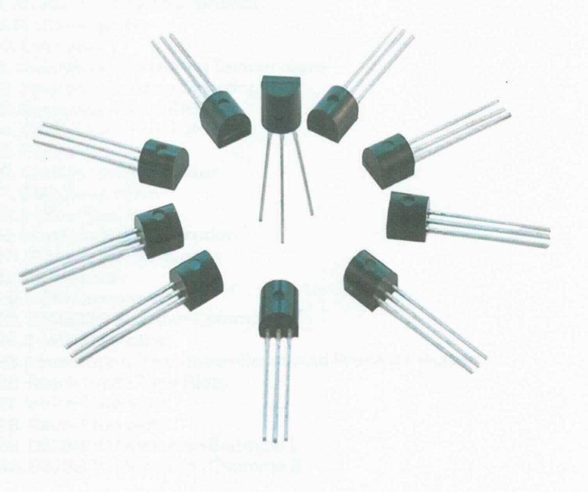 Temperatursensor, im Wesentlichen bestehend aus einem Sensorkopf aus unedlem Metall und einem dreiadrigen Anschlusskabel mit einer Länge von 1 m (siehe Abbildung in der Anlage). Der Sensorkopf enthält einen digitalen Temperatursensor. Er dient dem Messen der Temperatur in einem Bereich von -55 bis +125 °C. Das Messergebnis wird über eine digitale Schnittstelle ausgegeben.
Die Ware wird als "Thermometer, nicht mit anderen Instrumenten der Position 9025 kombiniert, nicht unmittelbar ablesbar oder flüssigkeitsgefüllt, anderes als für zivile Luftfahrzeuge" eingereiht.