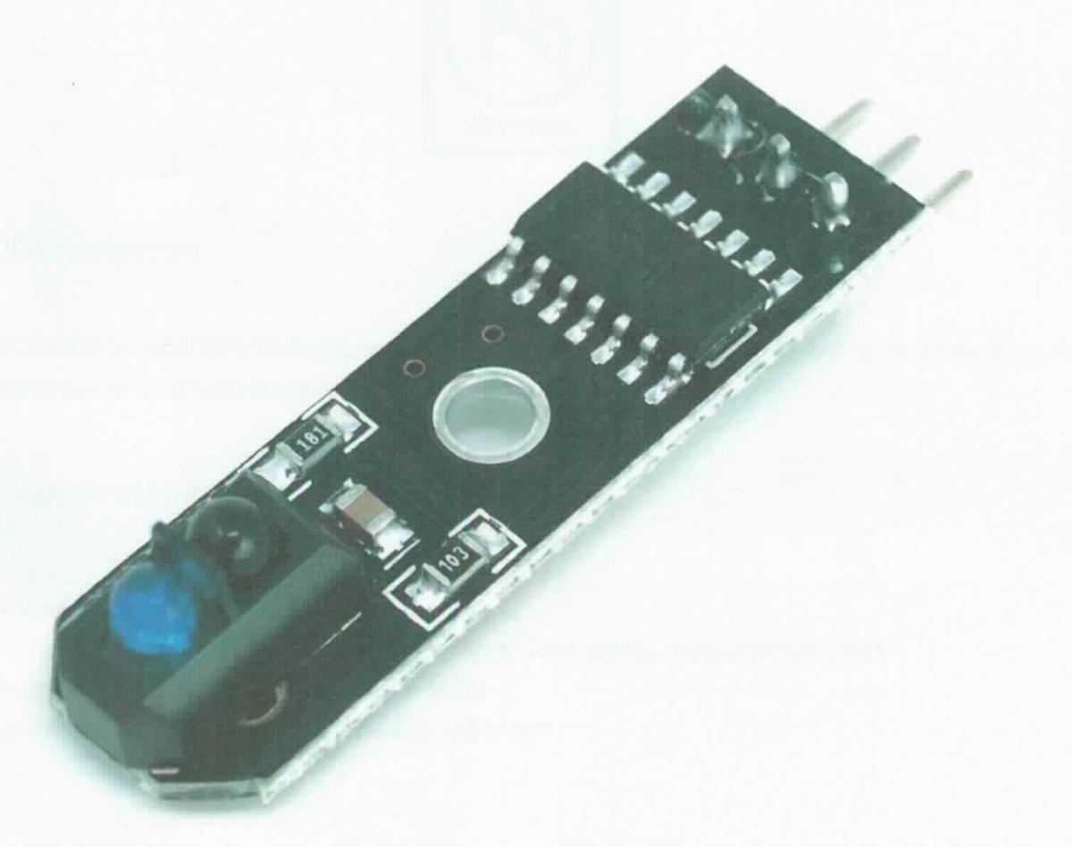 Sogenanntes Linienfolgermodul, im Wesentlichen bestehend aus einer Leiterplatte, welche mit einem Infrarotsender und -empfänger, einer elektronischen integrierten Schaltung, vier Kontaktstiften, einem Potentiometer und weiteren elektrischen und elektronischen Bauelementen bestückt ist (siehe Abbildung in der Anlage).
Das Modul wird als Liniensensor oder Objekterkennungssensor eingesetzt. Dazu sendet er ein IR-Signal aus, welches durch Zielobjekte reflektiert wird. Der Empfänger erfasst das reflektierte Licht in einer Distanz von 1 - 5 mm. Die Empfindlichkeit kann über das Potentiometer eingestellt werden. das Messergebnis wird als analoges Signal ausgegeben.
Die Ware wird als "optisches Gerät zum Messen oder Prüfen, in Kapitel 90 anderweit weder genannt noch inbegriffen, anderes als von den Unterpositionen (KN) 9031 1000 bis 9031 4910 erfasst" eingereiht.