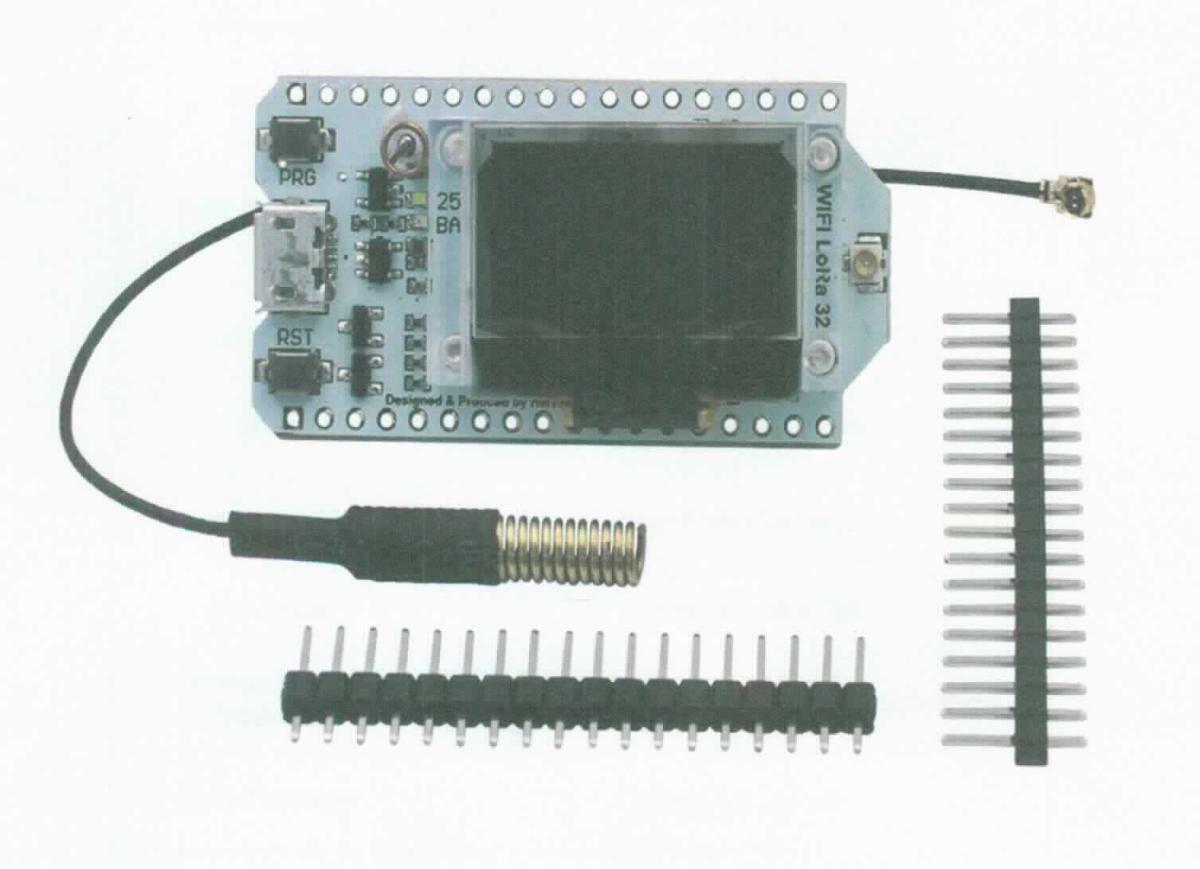 NodeMCU ESP32 mit OLED Display 433MHz LoRa (Abbildung siehe Anlage)
- aus einer u.a. mit WiFi-SoC-Baustein, Antenne, Display, Transistoren
  sowie einer USB-Steckvorrichtung bestückten gedruckten Schaltung, noch nicht
  mit elektrischen Stiftleisten zusammengesetzt,
- zur Datenkommunikation mittels verschiedenen Protokollen in WiFi-Netzwerken,
  via Bluetooth oder im 433 MHz LoRa- Funknetzwerk sowie zur Verwendung als
  Wifi, - Bluetooth oder LoRa- Funkfernsteuerung (Sender und Empfänger) bestimmt,
  eine kennzeichnende Hauptfunktion ist nicht feststellbar,
- universell mit unterschiedlichen Geräten oder Projekten verwendbar.

"Funkfernsteuergerät, Multifunktionsgerät zur Datenkommunikation und Funkfern-
 steuerung, ohne kennzeichnende Hauptfunktion, noch nicht zusammengesetzt"