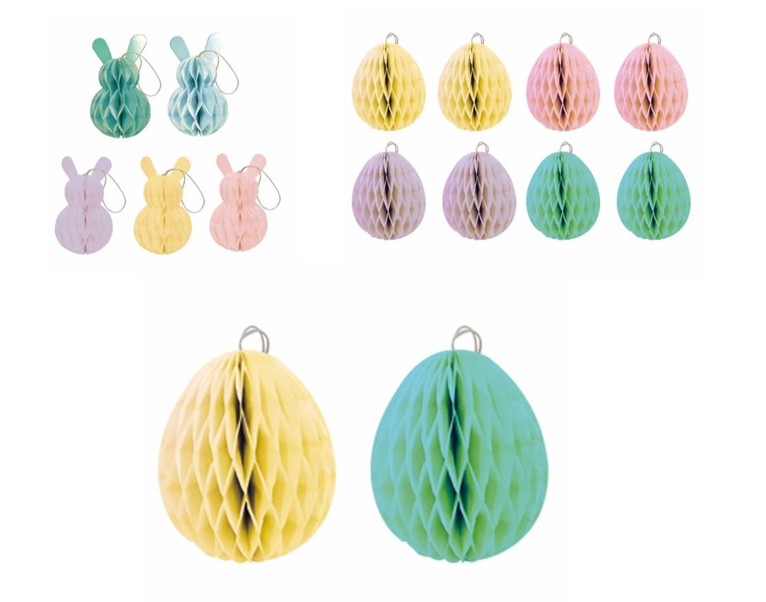 Nach den Angaben der Antragstellerin handelt es sich um drei unterschiedliche Artikel (sog. "Papier Dekoration Ostern"). Dabei handelt es sich jeweils um zusammengefaltete Erzeugnisse, die aus wabenförmig miteinander verklebten Zuschnitten aus farbigen Papier bestehen. An der Oberseite sind die Waren jeweils mit einer textilen Aufhängeschlaufe ausgestattet.

1. Hasen 5er:
Fünf Anhänger in Form von ca. 10 cm großen stilisierten Hasen in unterschiedlichen Farben. Die Hasen bestehen aus zwei "Kugeln", von denen die obere mit Ohren versehen ist. 

2. Eier 8er:
Acht Anhänger in Form von ca. 5,4 x 7 cm großen Eiern in unterschiedlichen Farben. 

3. Eier 2er:
Zwei Anhänger in Form von ca. ca. 12 x 15 cm großen Eiern in unterschiedlichen Farben. 

Derartige Waren werden üblicherweise bei Feiern oder zu Ostern zum Dekorieren von Räumen verwendet.


Zolltarifrechtlich handelt es sich um "Fest- oder andere Unterhaltungsartikel, andere als Weihnachtsartikel".