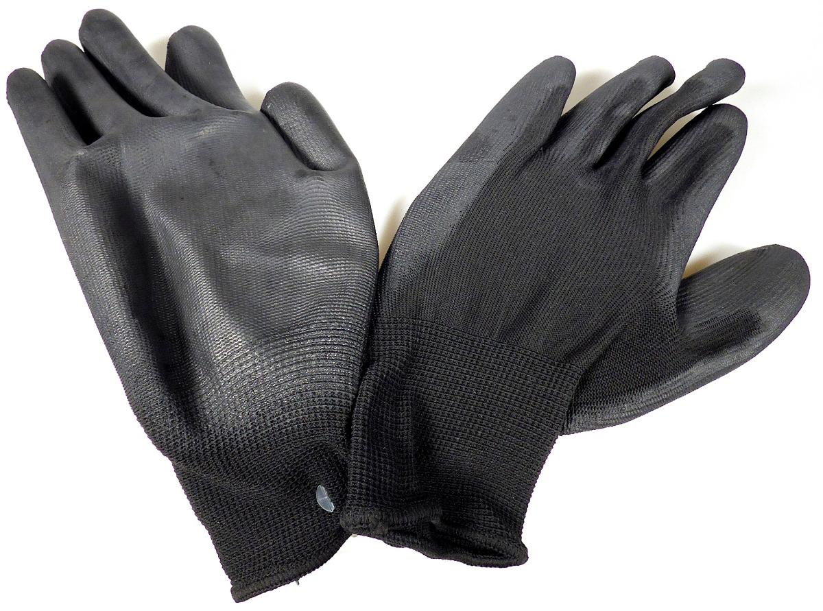 Fingerhandschuhe, sog. Arbeitshandschuhe, Art. Nr.: 733287, in Größe L, Foto siehe Anlage,
- als Fünffingerhandschuhe gearbeitet, abgepasst gewirkt,
- aus einfarbigen Gewirken aus laut Antrag Polyester (synthetische Chemiefasern),
- nachträglich mit Ausnahme des größten Teils des Bündchens, des Handrückens und von Teilen der
  Fingerrückseiten einseitig (Außenseite) im Tauchverfahren mit Kunststoff (laut Antrag: Polyurethan;
  keine Zellstruktur erkennbar) überzogen,
- mit elastischen Bündchen,
- am unteren Rand durch eine Überwendlichnaht gesäumt.

"Fingerhandschuhe, aus Gewirken, mit Kunststoff überzogen"