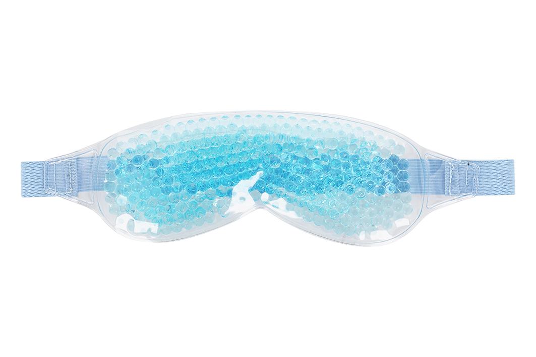Angaben:
Mit blauen Gelkügelchen befüllte Augenmaske mit Gummizugband, die zur kühlenden oder wärmenden Behandlung der Augenpartie verwendet werden soll. 

Befund:
Chemische Erzeugnisse und Zubereitungen der chemischen Industrie der verwandter Industrien (einschließlich Mischungen von Naturprodukten), anderweit weder genannt noch inbegriffen; andere; andere; andere; andere; chemische Erzeugnisse oder Zubereitungen, überwiegend aus organischen Verbindungen bestehend, anderweit weder genannt noch inbegriffen; andere; andere.