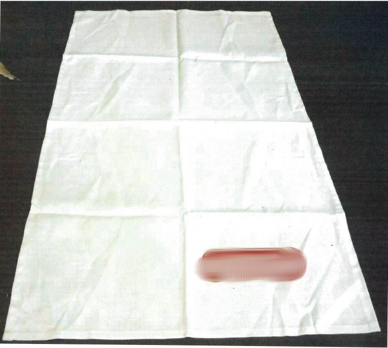 Küchenwäsche, sog. Geschirrtuch, Foto siehe Anlage,
- laut Antrag:
-- rechteckig; mit den Abmessungen von ca. 49 cm x 81 cm,
-- aus einfarbigen Geweben aus Baumwolle,
-- mit einem Firmenlogo maschinell bedruckt,
-- an den Rändern umgeschlagen und festgenäht,
- durch Säumen konfektioniert,
- wird üblicherweise gewaschen.

"Küchenwäsche, aus Spinnstoffen, nicht aus Frottierware, aus Baumwolle, nicht nach dem Batik-
 Verfahren handbedruckt"