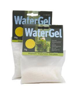 Angaben des Antragstellers:
Bei der Ware handelt es sich um ein so genanntes Wassergel. Die Kristalle speichern Wasser und werden als Wasserspeicher in Blumenerde verwendet. Zur Zusammensetzung liegen vertrauliche Informationen vor.

Feststellung an einem Warenmuster:
Es wurde ein farblos bis milchig weißes, kristallines Granulat aus einem Acrylpolymer (Copolymer aus Acrylsäure und Acrylamid) vorgelegt.

Befund:
Bei der Ware handelt es sich um ein anderes Acrylpolymer in Primärform.