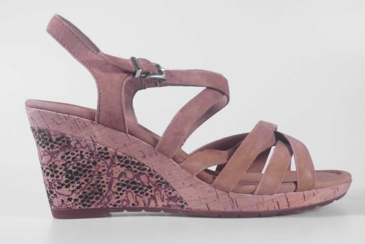 Sandalen mit Absatz (lt. Antrag: "Freizeitschuh für Damen", Größe 4,5, Foto siehe Anlage)
- mit Laufsohlen aus Kautschuk/Kunststoff; ohne Hauptsohle aus Holz,
- mit zehenfreiem Oberteil aus Riemen aus Leder,
- mit Schnallenverschluss,
- nicht den Knöchel bedeckend,
- mit einer größten Höhe des Absatzes und der Sohle von ca. 8 cm.

"Schuhe mit Laufsohlen aus Kautschuk/Kunststoff und Oberteil aus Leder, andere als in den Unterpositionen 
 6403 1200 bis 6403 9905 genannte, mit nicht geschlossenem Blatt, mit Absatz und Sohle mit einer größten 
 Höhe von mehr als 3 cm"