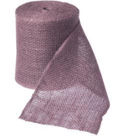 Band, sog. Jute-Wickelband, Foto siehe Anlage,
- mit einer bedruckten Pappbanderole umwickelt,
- als Meterware, in den Abmessungen (H x L) von laut Antrag 18 cm x 1000 cm,
- aus einem Gewebe aus laut Antrag Jute,
- keine Elastomergarne oder Kautschukfäden enthaltend,
- mit echten Webkanten,
- kein Samt, Plüsch, Chenille- oder Schlingengewebe.

"Band, keine Ware der Position 5807, anderes als in den Unterpositionen 5806 10 und 5806 20
 genannte, aus Jute"