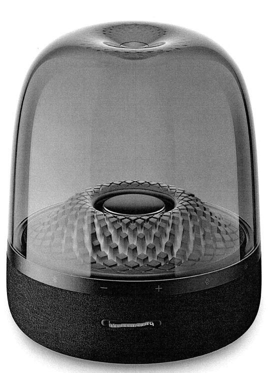 Bluetooth-Lautsprecher (Abbildung siehe Anlage),
- aus mehreren Lautsprechern, Tonfrequenzverstärker und Bluetooth-Modul in
  einem Gehäuse mit transparenter Kuppel (Durchmesser 232 mm x Höhe 284 mm)
  mit Effektbeleuchtung, Bedienelementen, 3,5 mm Klinken-Audioeingang und
  Stromanschluss,
 - zum Umwandeln von elektrischen Tonfrequenzimpulsen in Schallschwingungen
  - kennzeichnende Haupttätigkeit -, zum drahtlosen Empfangen von Audiodaten
  sowie zum Erzeugen von Lichteffekten,
- zusammen mit Beipack (Netzkabel, Kurzanleitung, Sicherheitsdatenblatt, Garantie-
  schein) in einer gemeinsamen Verkaufsumschließung.
Der Bluetooth-Lautsprecher bestimmt den Charakter des Ganzen.

"Zwei oder mehr Lautsprecher in einem Gehäuse (Mehrfachlautsprecher) - kennzeichnende Haupttätigkeit -, kombiniert mit Apparat zur Kommunikation in einem drahtlosen Netzwerk, zusammengesetzt mit nicht charakterbestimmendem Beleuchtungskörper, in Warenzusammenstellung mit nicht charakterbestimmendem Beipack in Aufmachung für den Einzelverkauf"