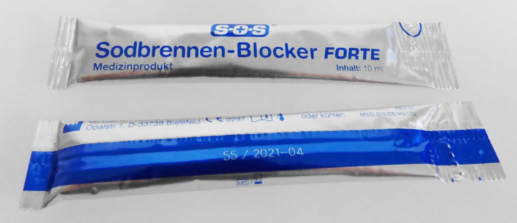 Flüssiges Medizinprodukt.

Antragsangaben (als zutreffend unterstellt): SOS Sodbrennen-Blocker Forte, 15 x 10 ml Sticks. 

Beschaffenheit des vorgelegten Warenmusters: Aufmachung: Faltschachtel, darin 15 Liquid-Sticks zu je 10 ml und eine Gebrauchsinformation. Aufschrift, auszugsweise: "Zusammensetzung: Wirkstoff: Braunalgenextrakt. Hilfsstoffe: Natriumbicarbonat, Calciumcarbonat, Saccharin-Natrium, Carbomer, Natrium-Methyl-p-hydroxybenzoat, Pfefferminzöl, Natriumhydroxid, Natriumpropyl-p-hydroxybenzoat, gereinigtes Wasser. Anwendungsgebiet: Linderung von Beschwerden wie Schmerzen und Unwohlsein bei Sodbrennen oder Verdauungsstörungen. Dosierung und Einnahmeempfehlung: 1 bis 2 Sticks einnehmen. Angaben zu den Mengen an Wirkstoffen sind nicht vorhanden.
Inhalt: weiße, trübe, etwas viskose Flüssigkeit, süß und nach Pfefferminzaroma schmeckend, unmittelbar trinkbar.

Alkohol (gemäß Angabe): nicht enthalten; Saccharose/Invertzucker (gemäß Angabe): nicht enthalten; Erzeugnisse/Fette aus Erzeugnissen der Positionen 0401 bis 0404 (gemäß Angabe): nicht enthalten.

Es handelt sich bei der Ware um eine unmittelbar trinkbare, für den menschlichen Genuss bestimmte Flüssigkeit. Derartige Waren sind, auch wenn sie nur in geringen Mengen eingenommen werden sollen, als Getränk in das Kapitel 22 der KN einzureihen.

Anderes nicht alkoholhaltiges Getränk, anderes als in den UPos 2202 1000 bis 2202 9915 der KN genannt, kein Zucker enthaltend (Saccharose oder Invertzucker), andere.