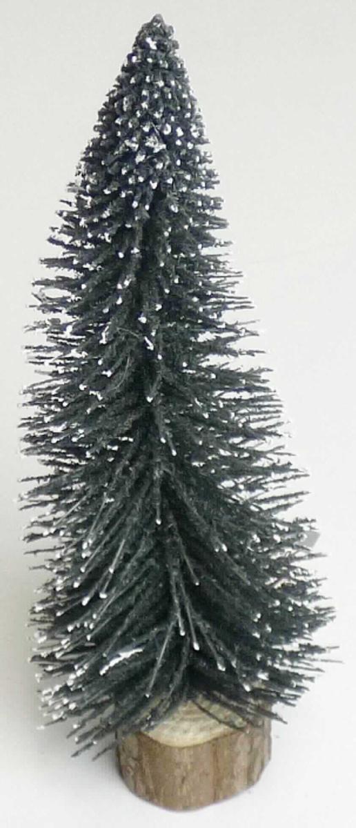 Nachbildung eines Nadelbaums (Tanne), sog. WH Deko Tanne grün, Artikel 705535, Foto siehe Anlage,
- mit einer Höhe von ca. 19 cm,
- bestehend aus:
- - einem zusammengedrehten Draht aus unedlem Metall (Stamm), 
- - mit unterschiedlich langen, eingedrehten, grünen Fäden aus Spinnstoff (Monofile der Position 5404
    mit einem Durchmesser von ca. 0,3 mm; Astwerk), die an den Spitzen weiß eingefärbt sind (Schnee
    nachbildend), 
- - durch Stecken in Blumenbindetechnik zusammengefügt,
- - mit einem runden Ständer aus Holz, 
- aufgrund der neutralen/winterlichen Gestaltung keine Einreihung als Festartikel in die Position 9505.

"Ware aus künstlichem Blattwerk, aus anderen Stoffen als Kunststoff"