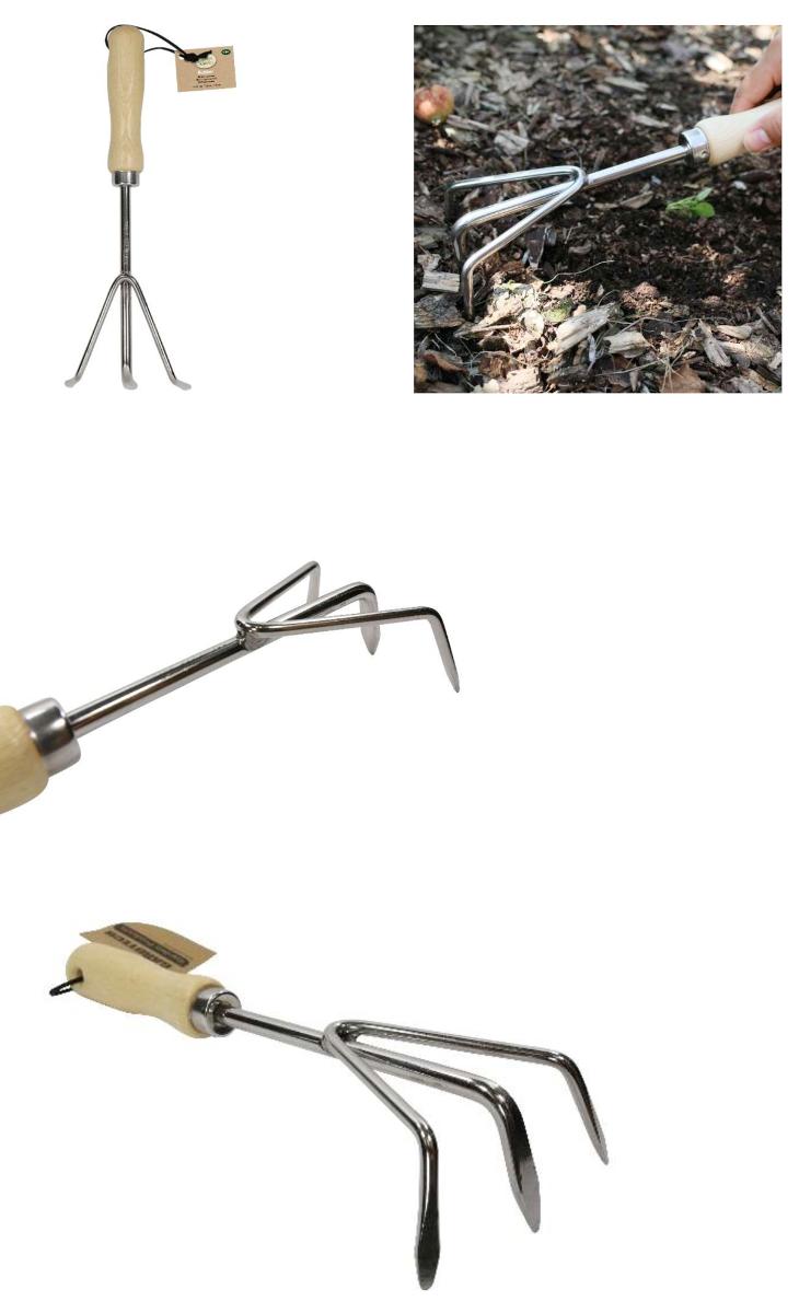 "Garten-Kleingerät Grubber"

- mit freiem Arm zu handhabendes, hackenähnliches Erzeugnis mit drei Zinken aus Stahl (arbei-
  tender Teil) und einem Holzgriff, am Ende mit einer Öse und einer Aufhängeschlaufe versehen

- Abmessungen: etwa 5﻿,﻿2 x 9﻿,﻿8 x 28﻿,﻿4 cm

- zur Bodenlockerung und zum Lüften von Beeten, Blumenkästen und Pflanzkübeln

- an einem bedruckten Hangtag (Ware mit geringem Wert) aufgemacht

Abbildung siehe Anlage.

Derartige Erzeugnisse gehören als "Hacken aller Art, mit arbeitendem Teil aus unedlem Metall"
zur Codenummer 8201 3000 00 0 des Zolltarifs.