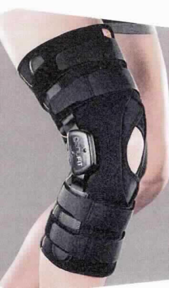Sog. lange, offene Knieorthese, im Wesentlichen bestehend aus einer schlauchförmigen Vorrichtung aus Soft-X-Gewebe, mit Patellaussparung und jeweils seitlich eingearbeiteten flachen, polyzentrischen Gelenkschienen zur Einstellung der Flexion und Extension (einstellbar mit Keilen - zur Flexionsbegrenzung von 45° bis 90° / zur Extensionsbegrenzung von 0° bis 40° / zur Ruhigstellung von 0° bis 30°).

Zur äußeren Form siehe Abbildung in der Anlage

Die Orthese wird mithilfe von vier Klettverschlüssen am Ober- und Unterschenkel des Patienten angebracht und dient zum Stützen und Halten des Kniegelenks z. B. bei posttraumatischen Kniedistorsionen, Zerrungen des Innen- oder Außenbandes oder bei chronischer latero-medialer Instabilität.

Die Ware wird als "orthopädische Vorrichtung für Menschen" eingereiht.