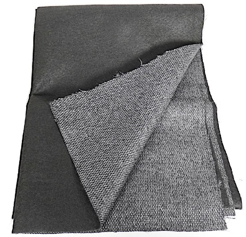 Textillaminat, Foto siehe Anlage,
- als Meterware, mit einer Breite von laut Antrag 140 cm,
- laut Untersuchungsergebnis: 
-- aus zwei mit ihrer ganzen Fläche aufeinanderliegenden und so miteinander durch Kleben 
   verbundenen Lagen: 
--- mit einer Oberlage (Schauseite): 
---- aus einem buntgewebten und gerauten Gewebe in Musterbindung aus ungezwirnten, nicht 
     hochfesten Garnen,
---- aus texturierten, synthetischen Filamenten (die Antragsangaben von 94 GHT Polyester und 
     6 GHT Polyamid können als zutreffend angesehen werden),
--- mit einer Unterlage: 
---- aus einem einfarbigen Nadelfilz,
---- aus synthetischen Chemiefasern, 
- das die Schauseite bildende Gewebe verleiht der Ware insbesondere im Hinblick auf die
  Bedeutung in Bezug auf die Verwendung ihren wesentlichen Charakter.

"Gewebe aus Garnen aus synthetischen Filamenten, anderes als in den Unterpositionen (HS) 
 5407 10 bis 5407 44 genannte, mit einem Anteil an texturierten Polyester-Filamenten von mehr als 
 85 GHT, buntgewebt"