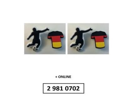 Es handelt sich um Zierelemente aus Kunststoff, die mit einem stilisierten Fußballspieler, der einen Ball schießt, versehen sind. Die Erzeugnisse sind mit einem Clip aus Kunststoff zur Befestigung an Schnürsenkeln und ähnlichem versehen und dienen dem Verzieren von Schuhen und dergleichen.
Die Erzeugnisse sind auf einer Pappkarte aufgebracht.
- Angaben lt. Antragsteller - 

Abbildung siehe Anlage.

Derartige Erzeugnisse gehören als "Phantasieschmuck, anderer als aus unedlem Metall" zum TARIC-Code 7117 9000 00.