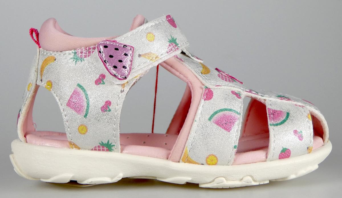Freizeitschuhe, Größe 21, Foto siehe Anlage,
- mit Laufsohlen aus laut Antrag Kunststoff,
- mit Oberteil (seitlich und im Bereich der Ferse mit Aussparungen) aus Kunststoff (Spinnstoff
  mit einer mit bloßem Auge wahrnehmbaren Außenschicht aus Kunststoff; den größten Teil
  der Außenfläche bildend; somit keine Ware der Position 6404) und Spinnstoffen,
- das Oberteil ist mit aufgedruckten, stilisierten Früchten verziert,
- über dem Spann mit einem Klettverschluss,
- im Bereich der Ferse mit einer Anziehhilfe,
- den Knöchel bedeckend.

"Schuhe, andere als in der Position 6401 genannte, mit Laufsohlen und Oberteil aus Kunststoff,
 andere als in den Unterpositionen (HS) 6402 12 bis 6402 20 genannte, den Knöchel bedeckend,
 andere als in der Unterposition (KN) 6402 9110 genannte"
