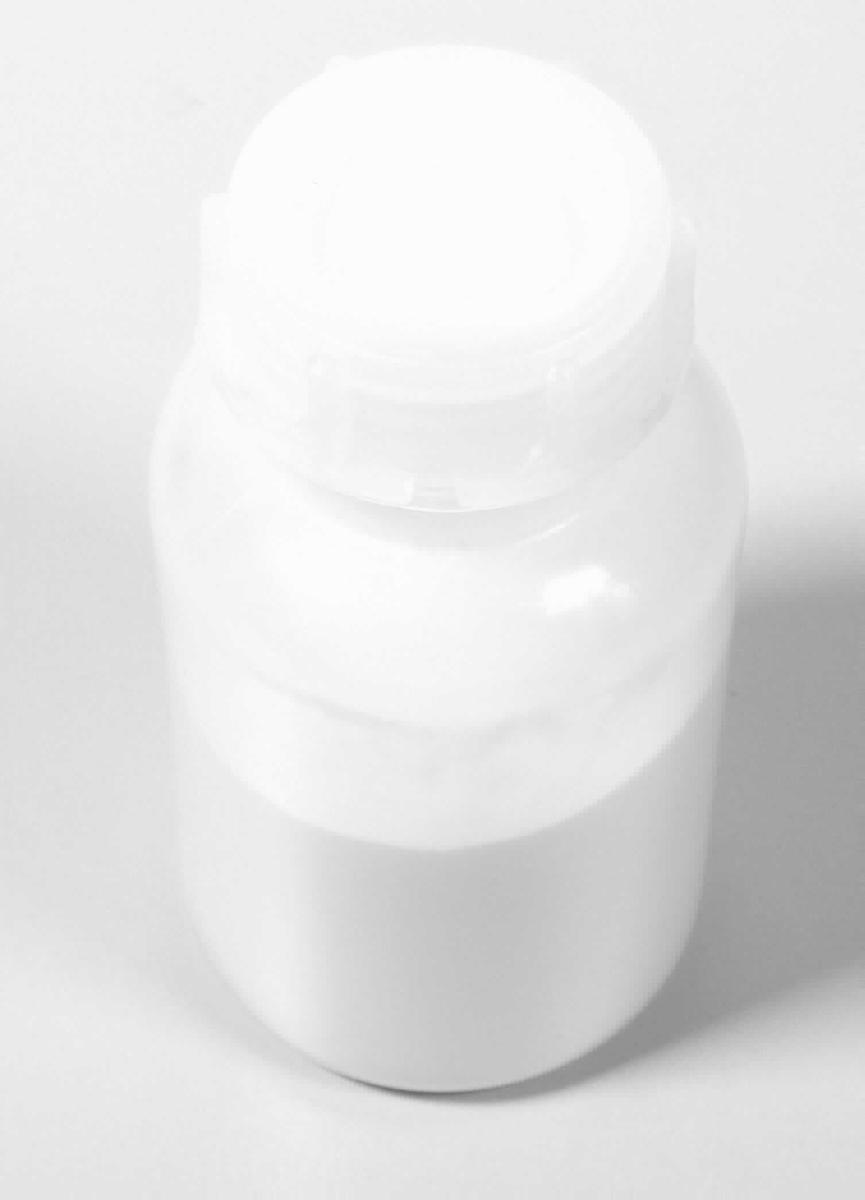 Angaben des Antragstellers: 
Beschichtungspulver für Haftmassendispersion zum Beschichten von Einlagerstoffen für die Textilindustrie
100 % Copolyester (bis max. 100 µm)

Feststellungen an einem Warenmuster:
Es wurde ein weißes Pulver vorgelegt.

Befund:
Es liegt ein anderer gesättigter Polyester in Primärform der Unterposition (KN) 3907 9980 vor.